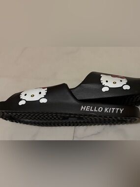 Bold Black Hello Kitty Slides with Red Bow(10 1/2-11)size